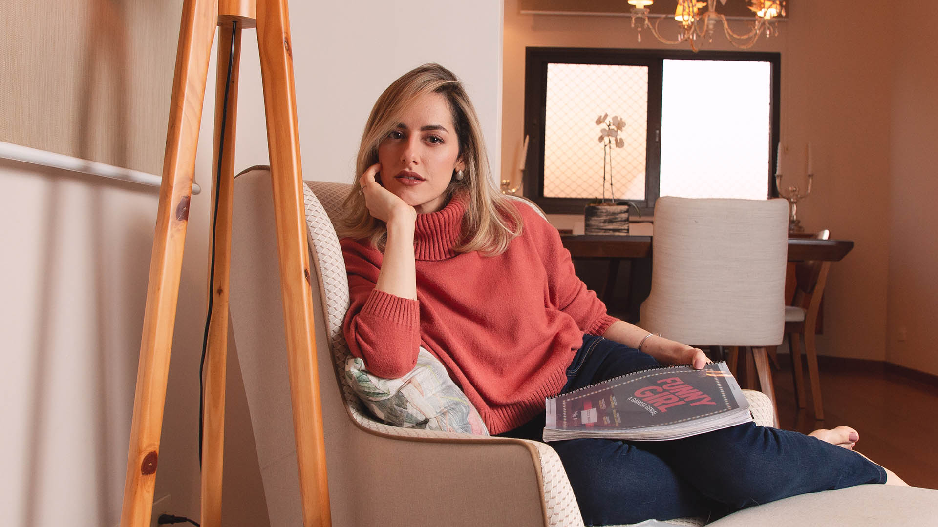 Giulia Nadruz diz: ‘Me considero uma mulher forte, determinada e ousada’