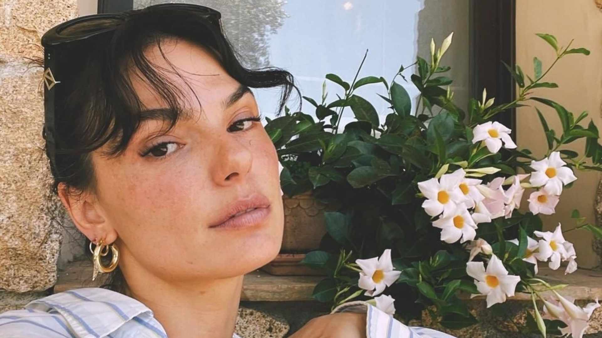 Isis Valverde impacta com fotos de viagem na Itália: ‘Gata nível máximo’