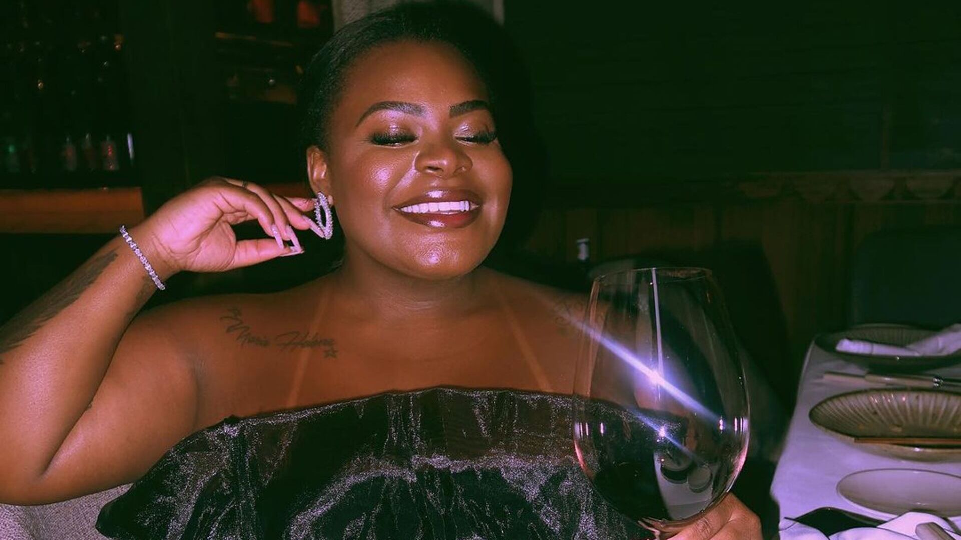 Deslumbrante! Jojo Todynho surge arrasadora em jantar luxuoso: ‘Linda’