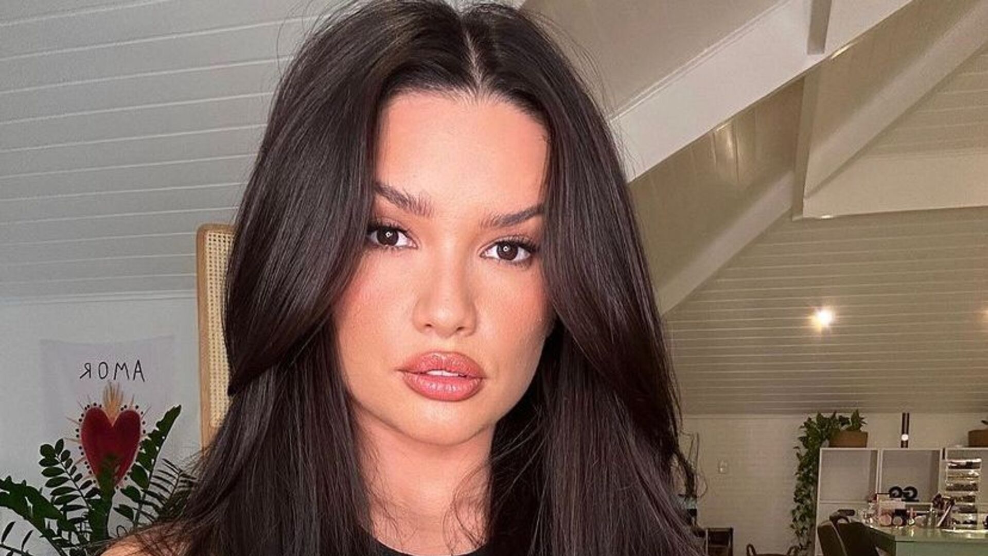 Juliette publica desabafo após Viih Tube ultrapassar seu número de seguidores: “Nada novo”