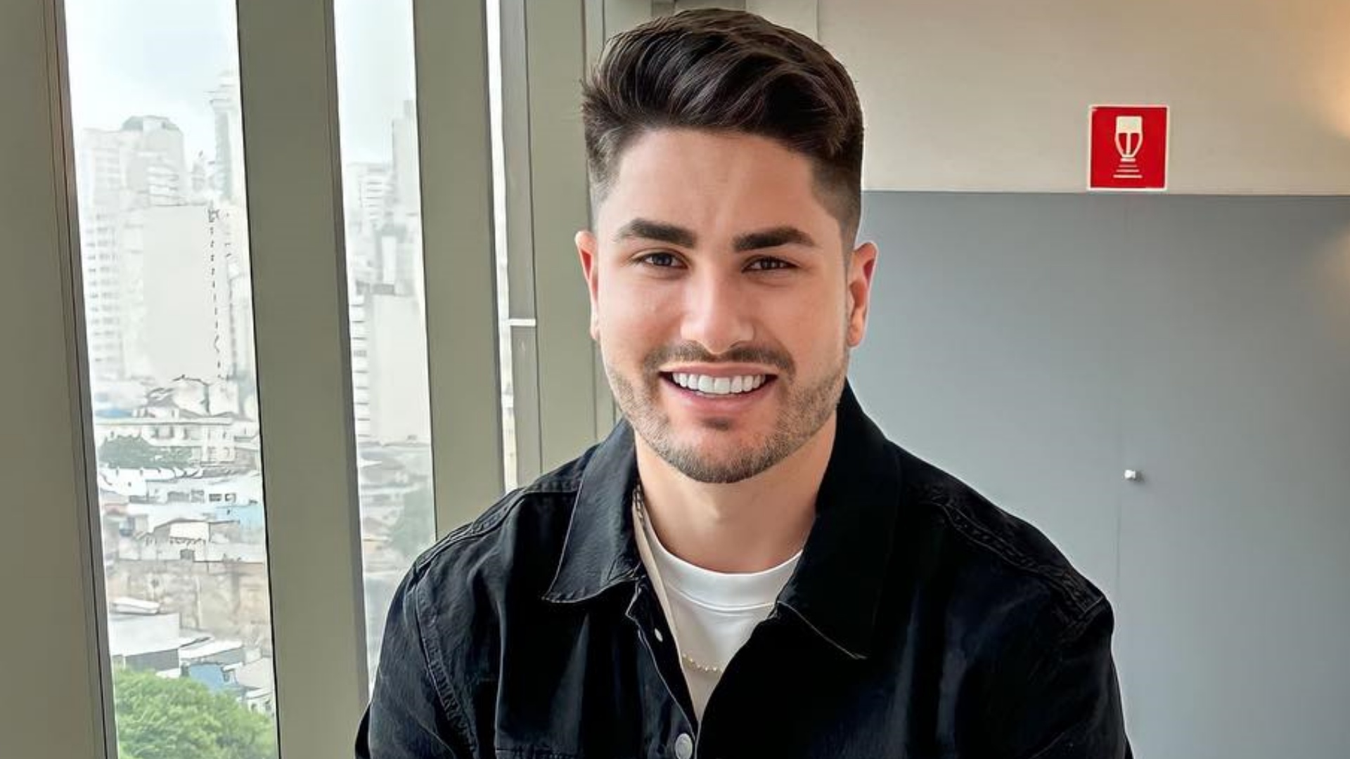 Lucas Souza agradece apoio dos fãs após desistir de ‘A Fazenda 15’