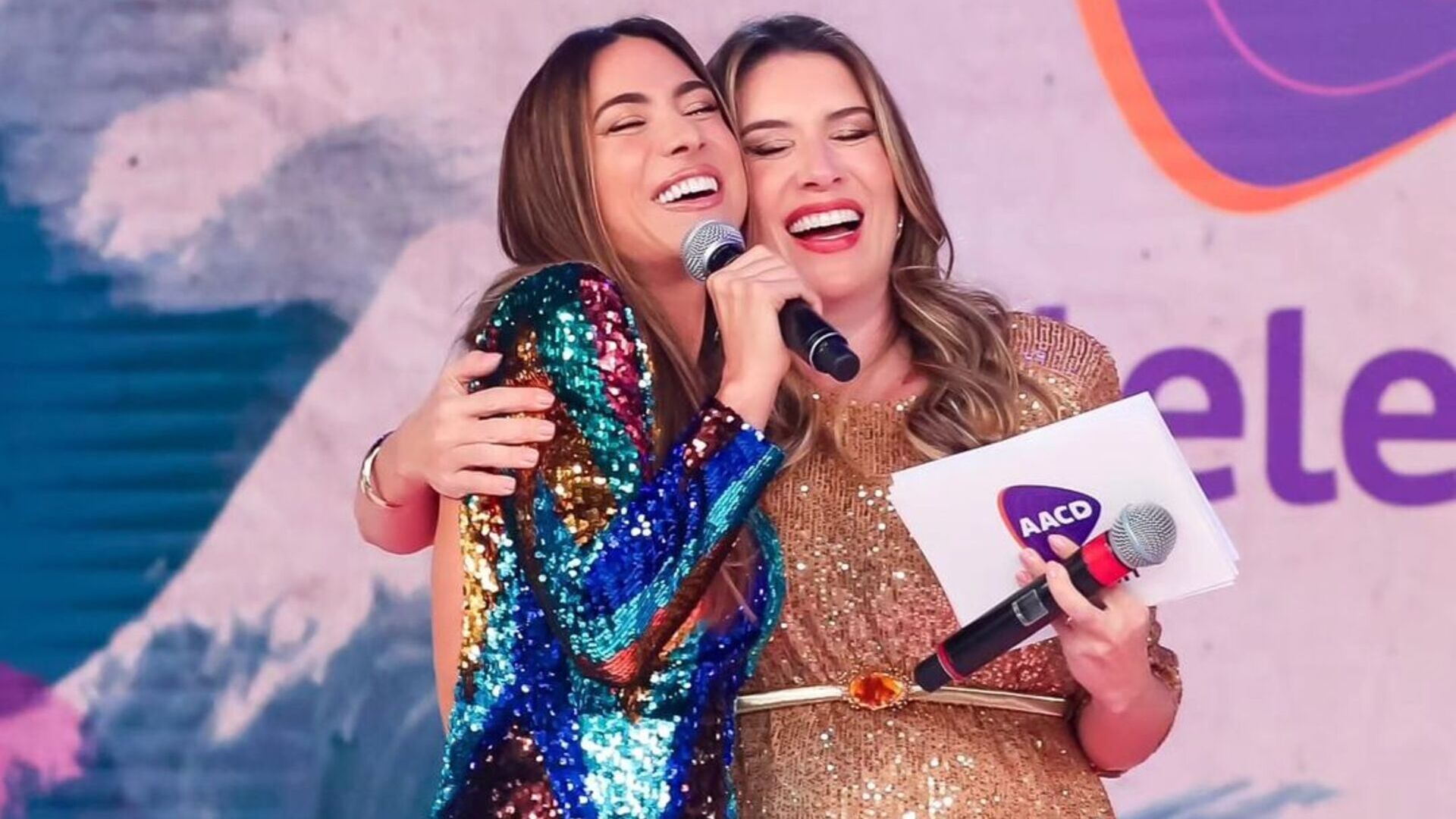 Patricia Abravanel e Rebeca Abravanel brilham no Teleton com looks arrasadores