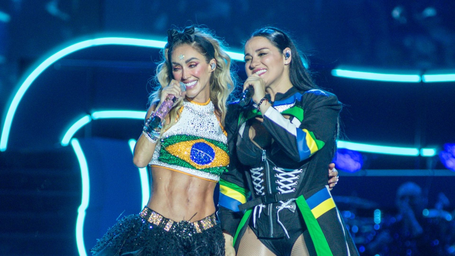 Maite Perroni incentiva união feminina em show do RBD no Brasil: ‘Nada é mais forte’