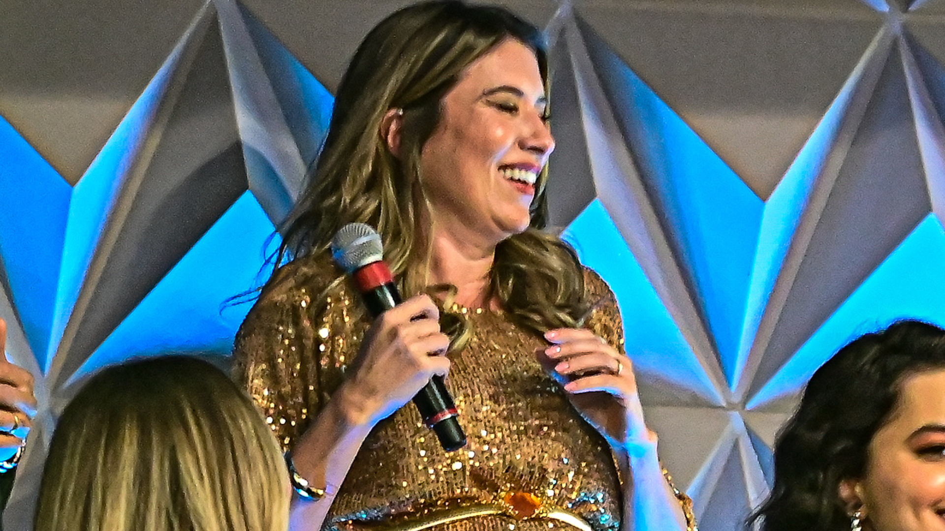 Rebeca Abravanel revela sexo de seu bebê com Alexandre Pato
