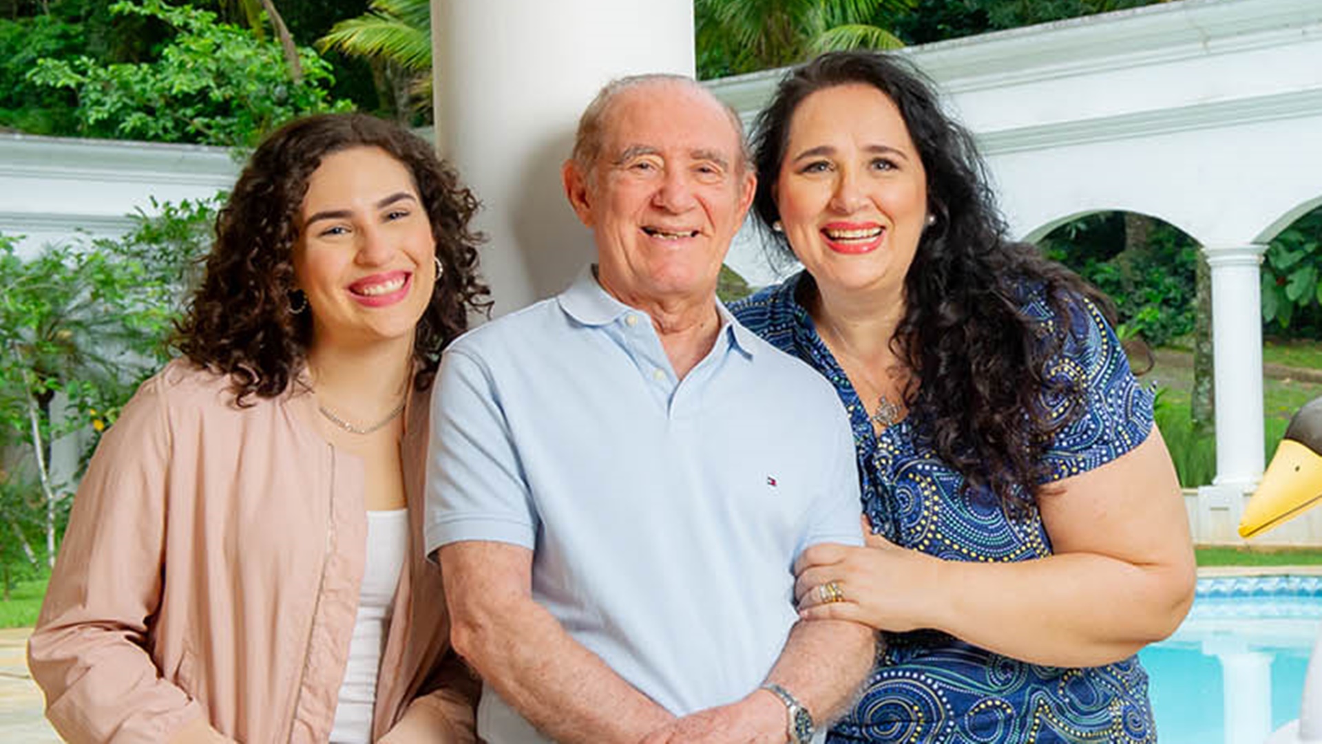 Esposa de Renato Aragão revela que sofreu preconceito após casamento: “Era velado”