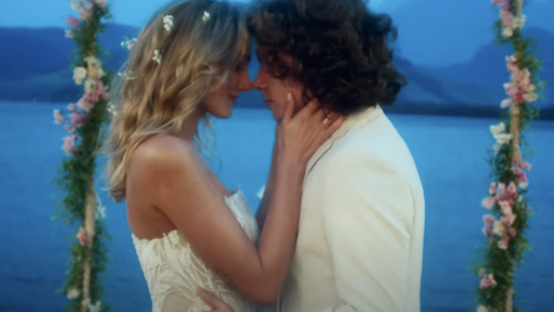 Imagens raras do casamento de Sasha e João Lucas são reveladas em vídeo