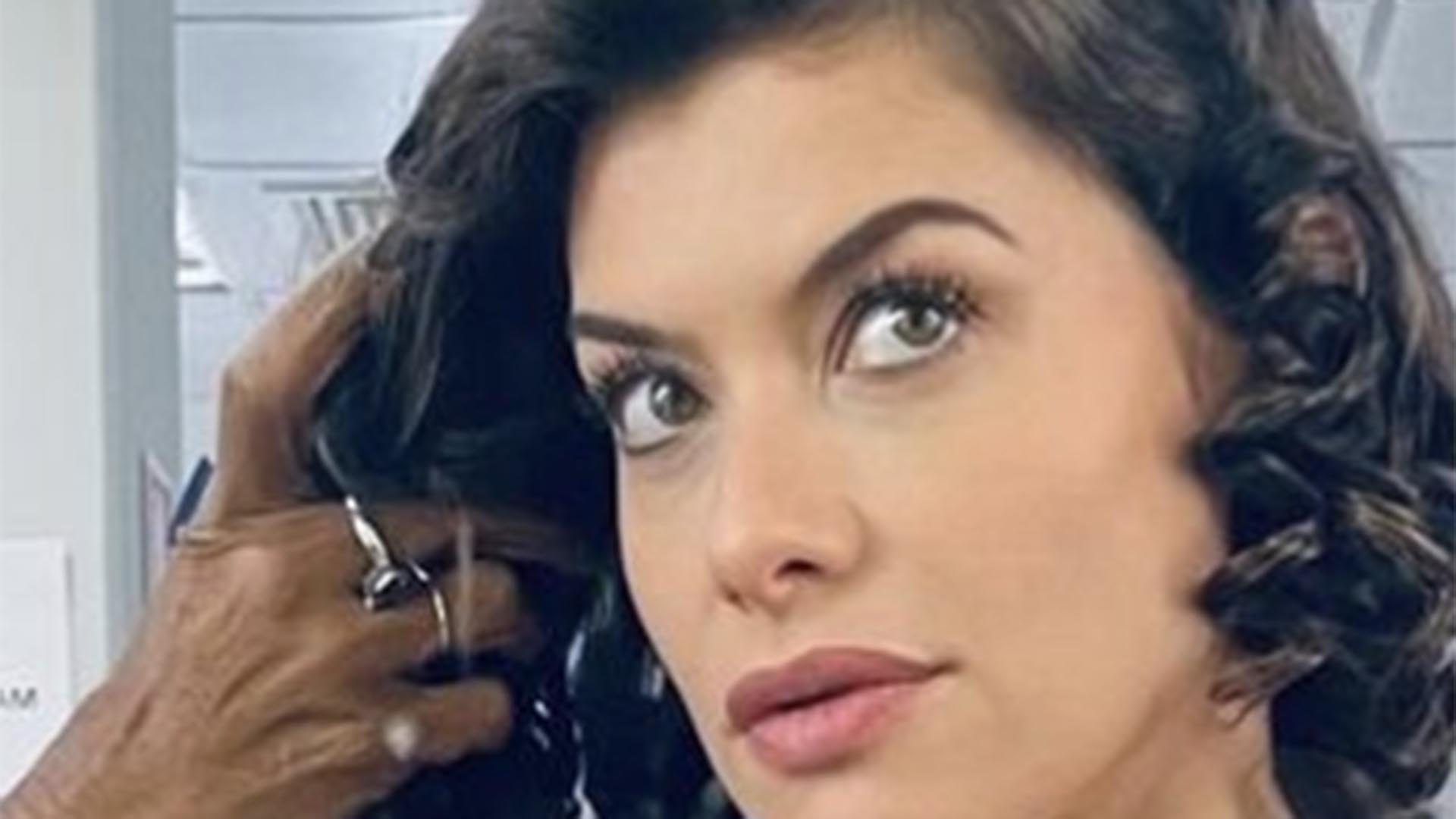 Alinne Moraes exibe seu novo visual para a novela Guerreiros do Sol