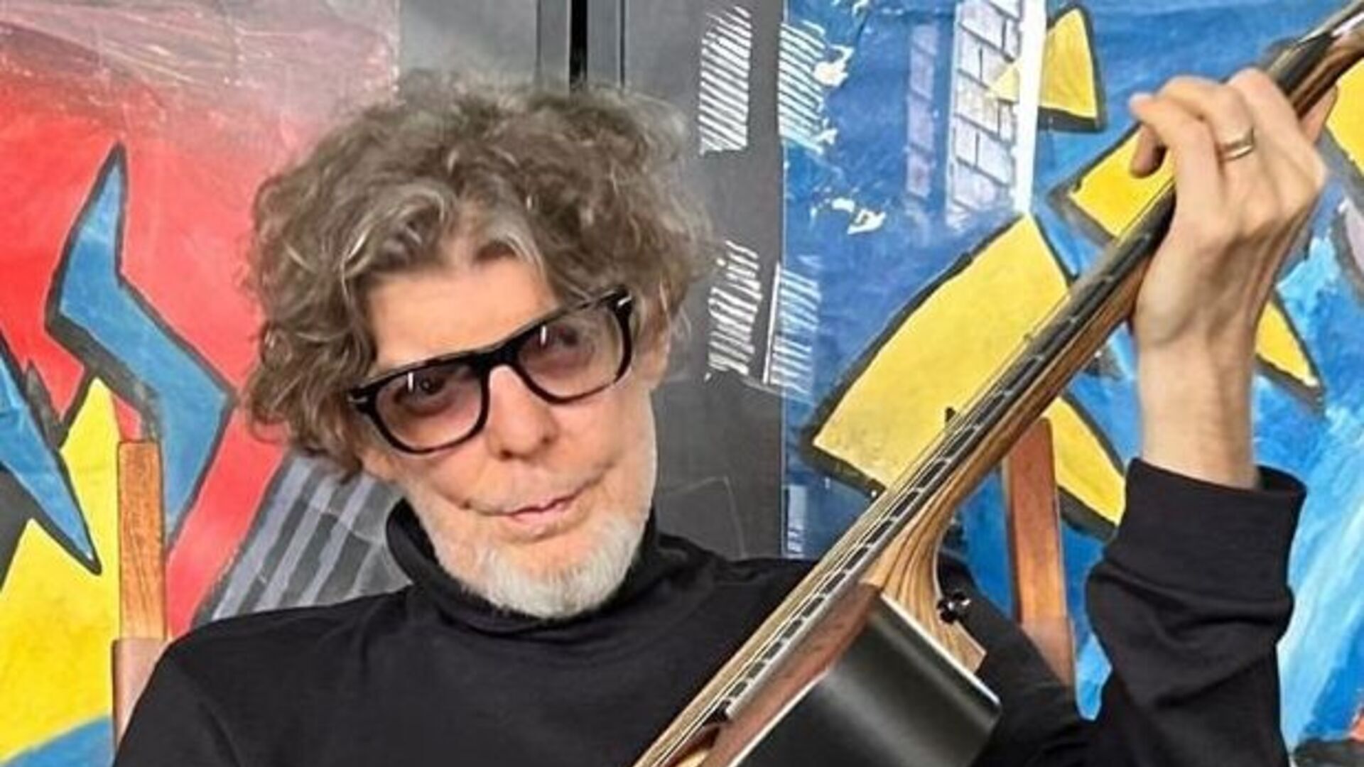 Branco Mello, do Titãs, passa por operação para retirar tumor: “Me recuperando”