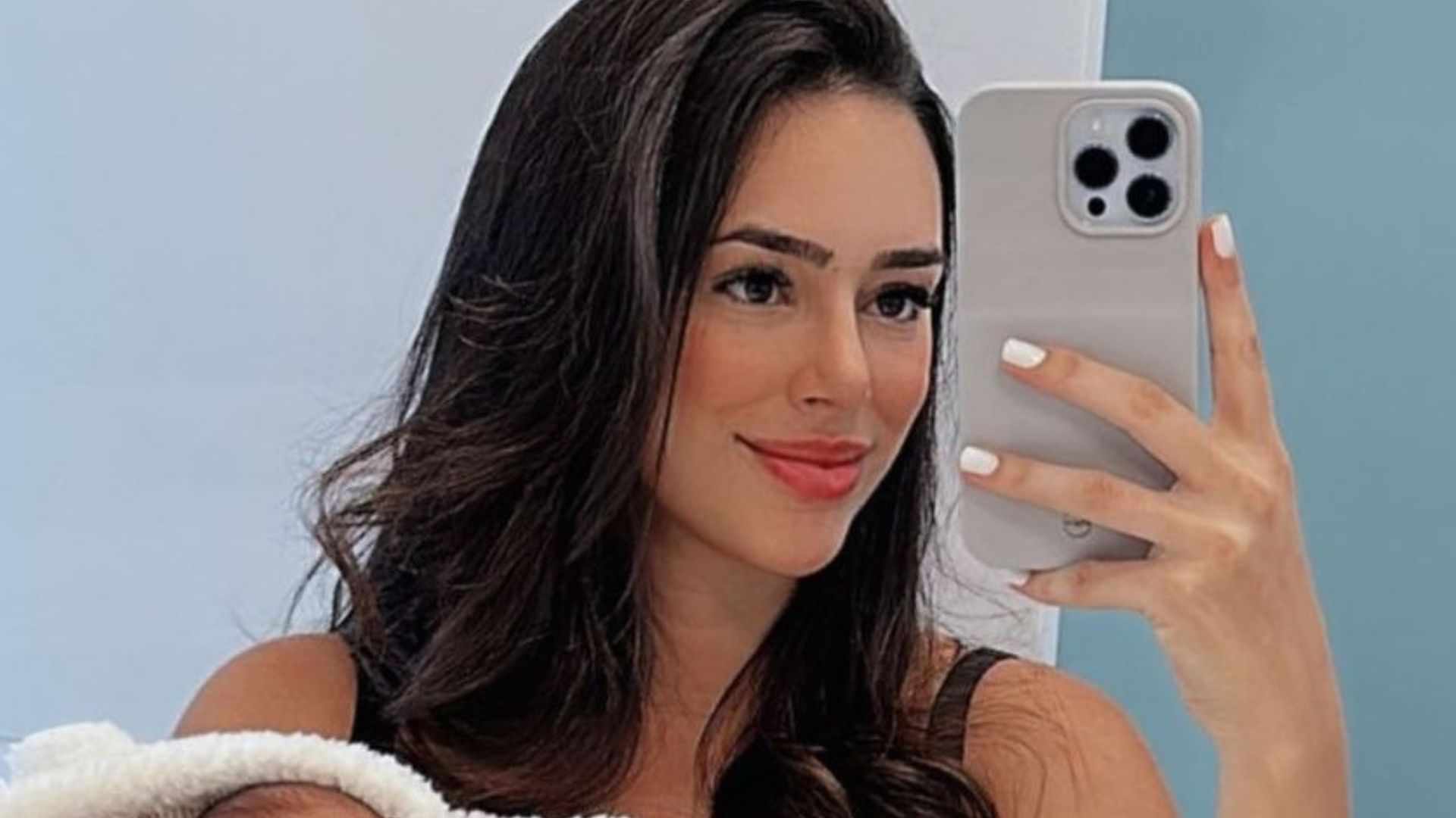 Alerta de fofura: Bruna Biancardi mostra Mavie vestida de ursinha