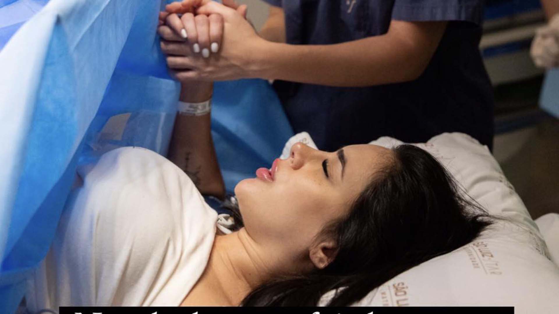 Sem Neymar Jr, Bruna Biancardi revela quem estava ao seu lado na sala de parto