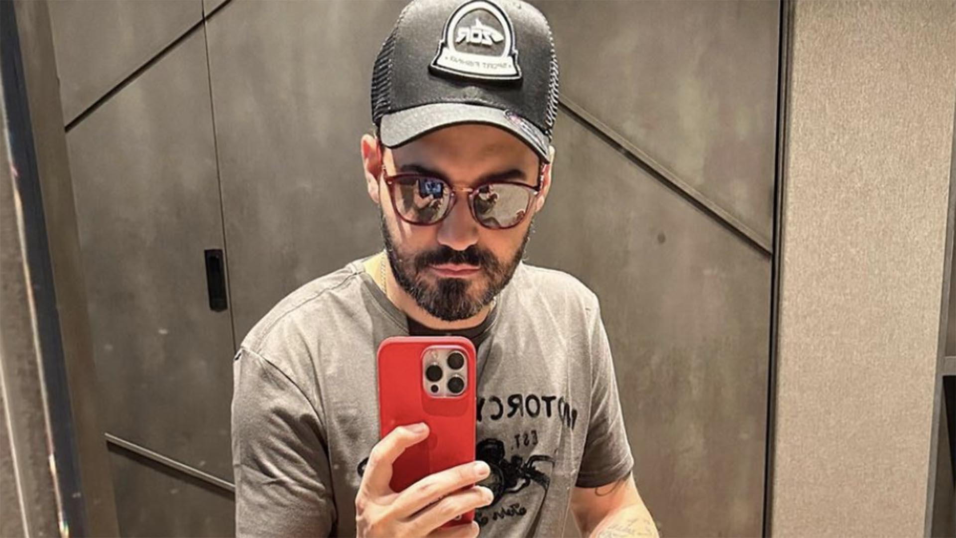 Fernando Zor exibe a decoração luxuosa do seu quarto