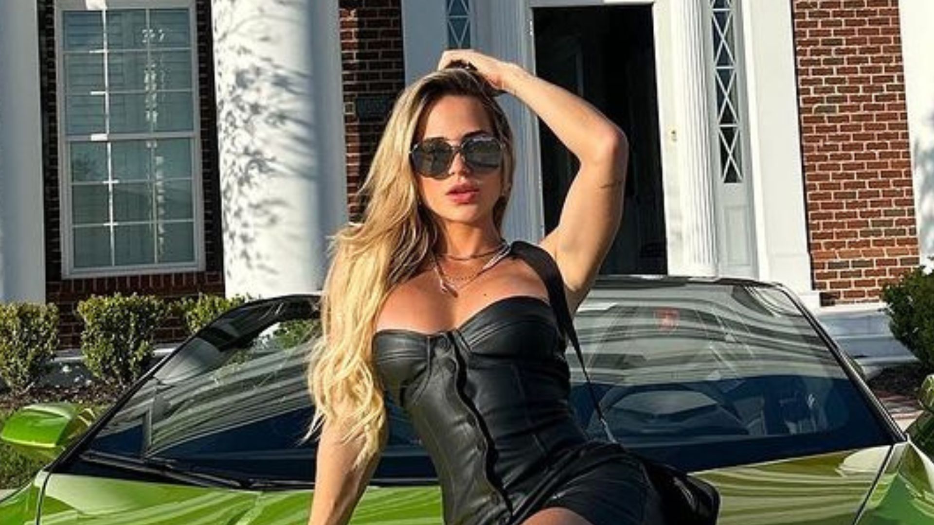 Gabi Martins ostenta carro luxuoso em viagem à Orlando: “Bora?”