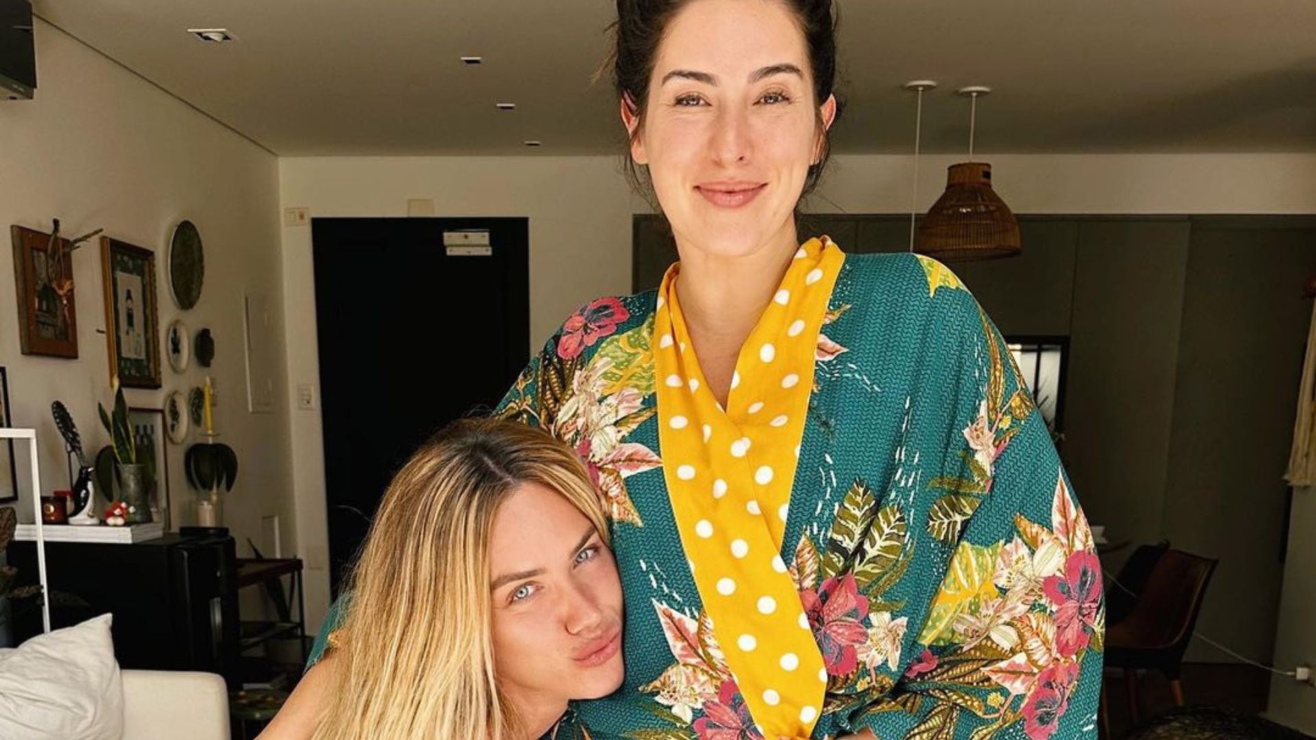 Animada, Giovanna Ewbank celebra a gravidez de Fernanda Paes Leme: “Quanto amor!”