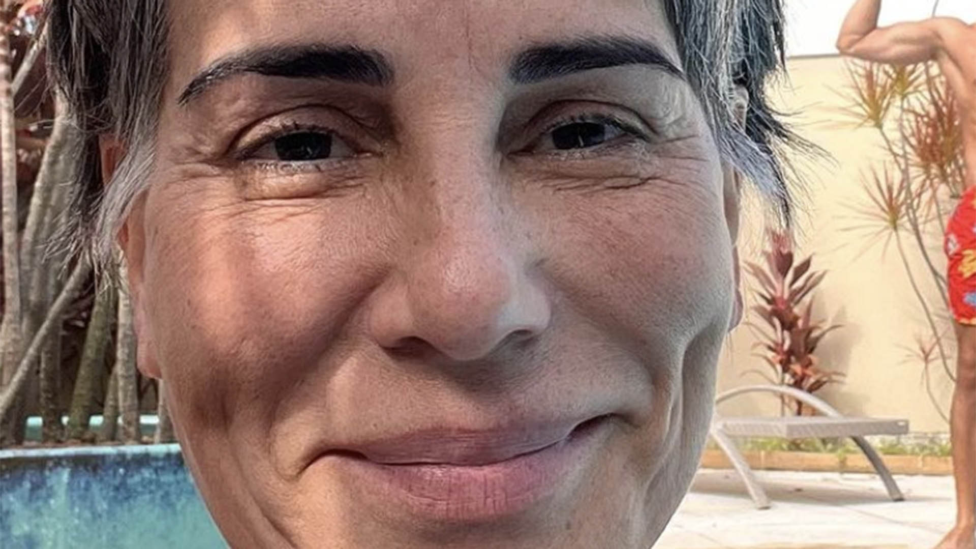 Aos 19 anos, filho de Gloria Pires rouba a cena em foto com a mãe