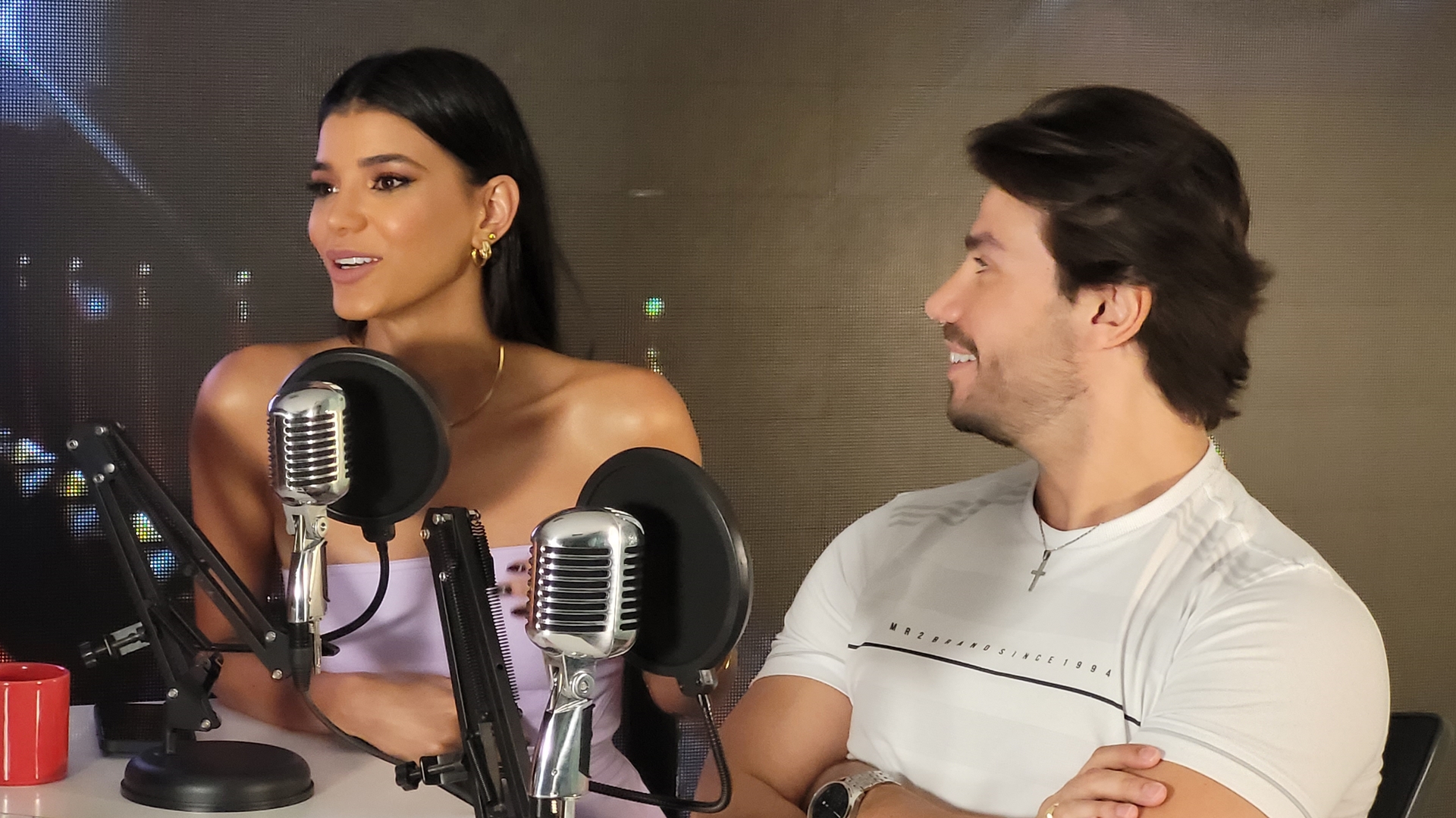 Jakelyne Oliveira expõe detalhes de vida a dois com Mariano: “Cada um em seu espaço”