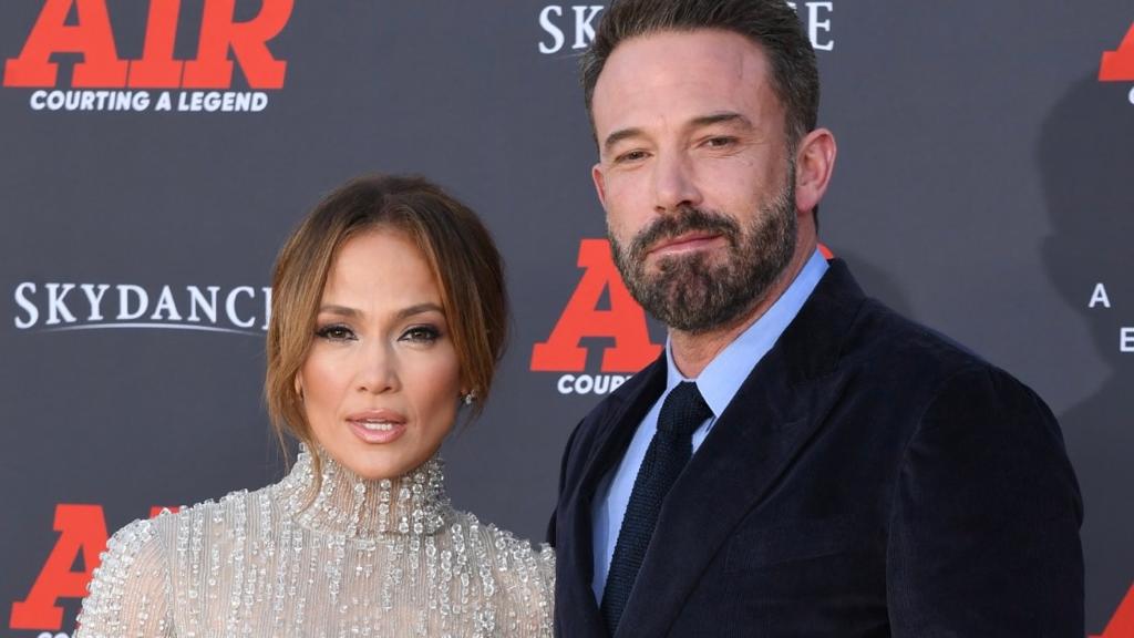 Jennifer Lopez e Ben Affleck fazem dívida para pagar mansão milionária