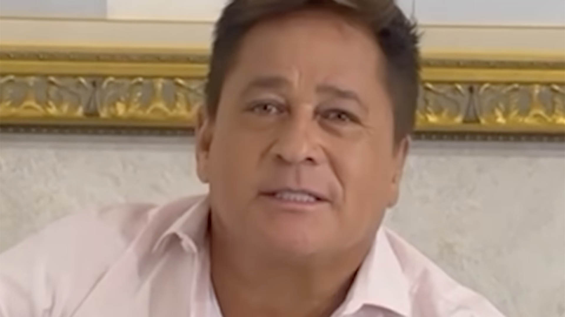Mulher pede exame de DNA ao dizer que pode ser filha de Leonardo