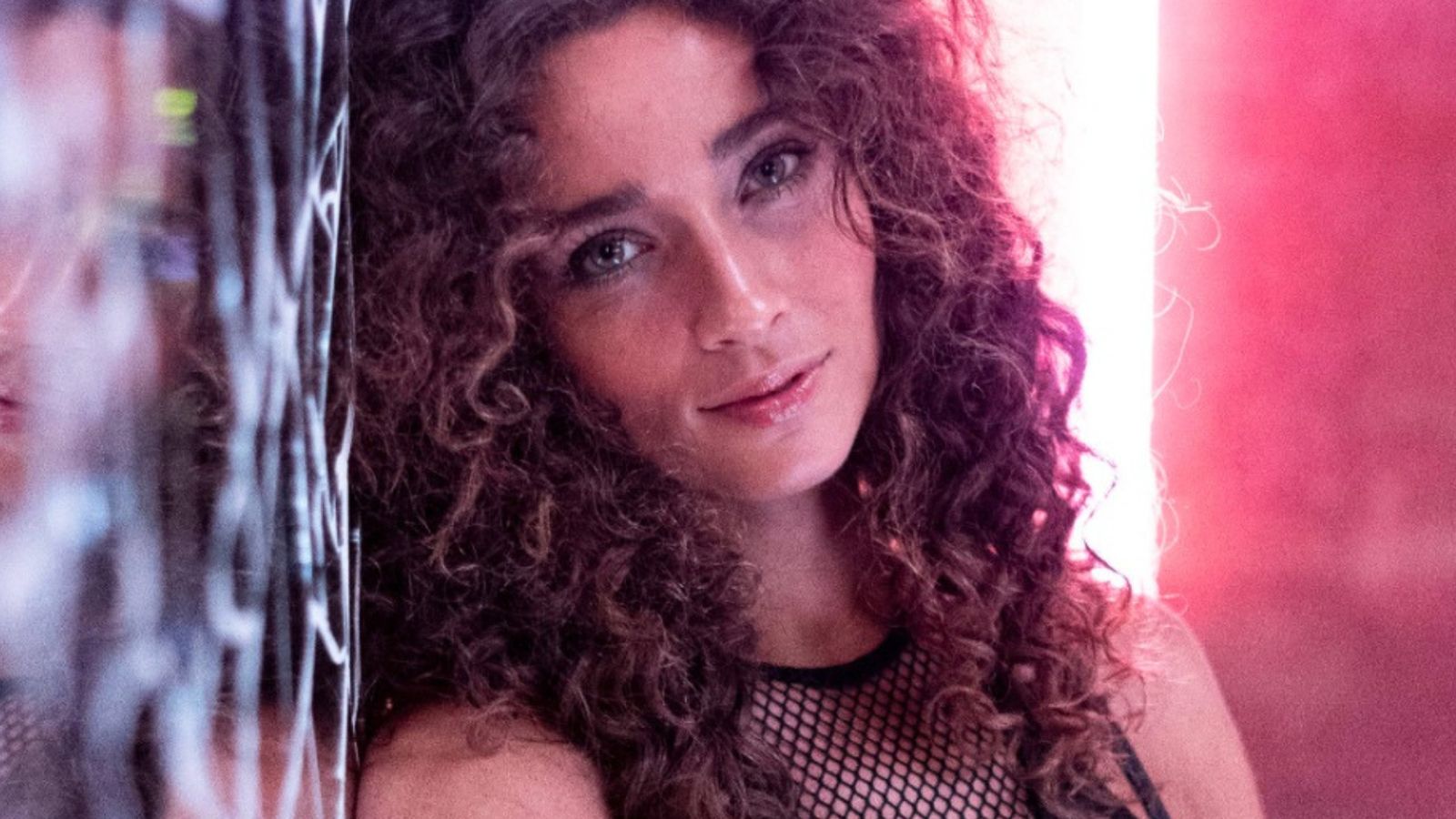 Letícia Laranja, a ‘Flor’ de ‘Terra e Paixão’, faz alerta após acidente grave: ‘Não ter pressa’