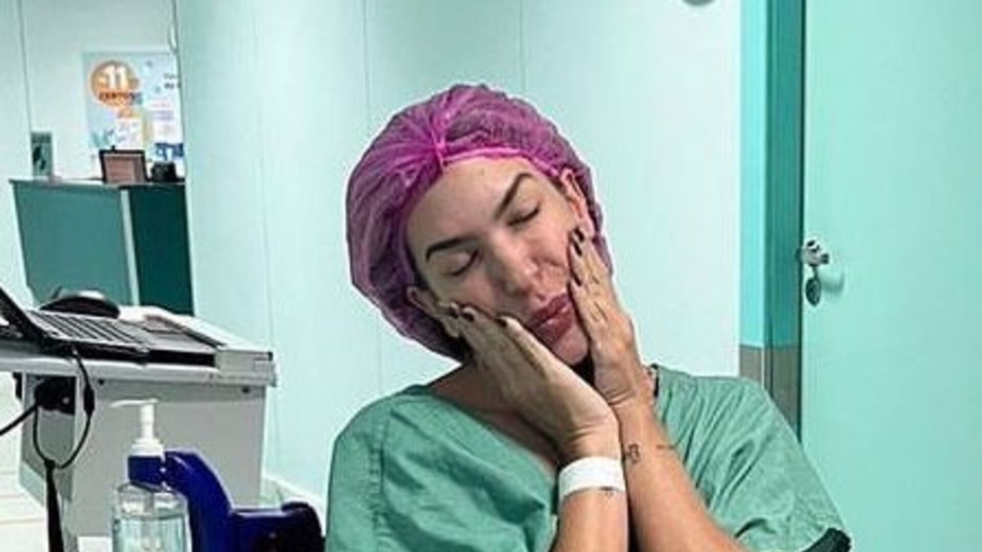 Lore Improta revela que passou por cirurgia: “Em busca da melhoria”