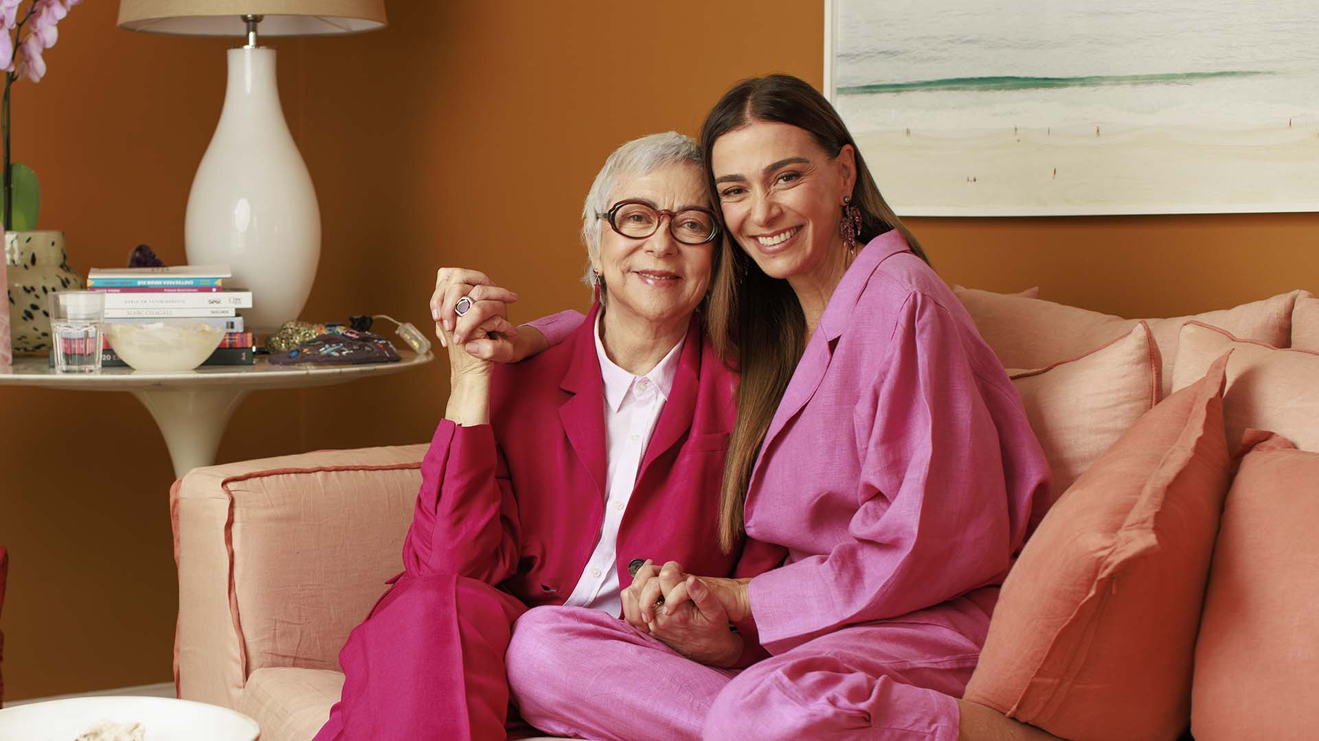Outubro Rosa – Mônica Martelli: ‘Minha mãe é minha inspiração’