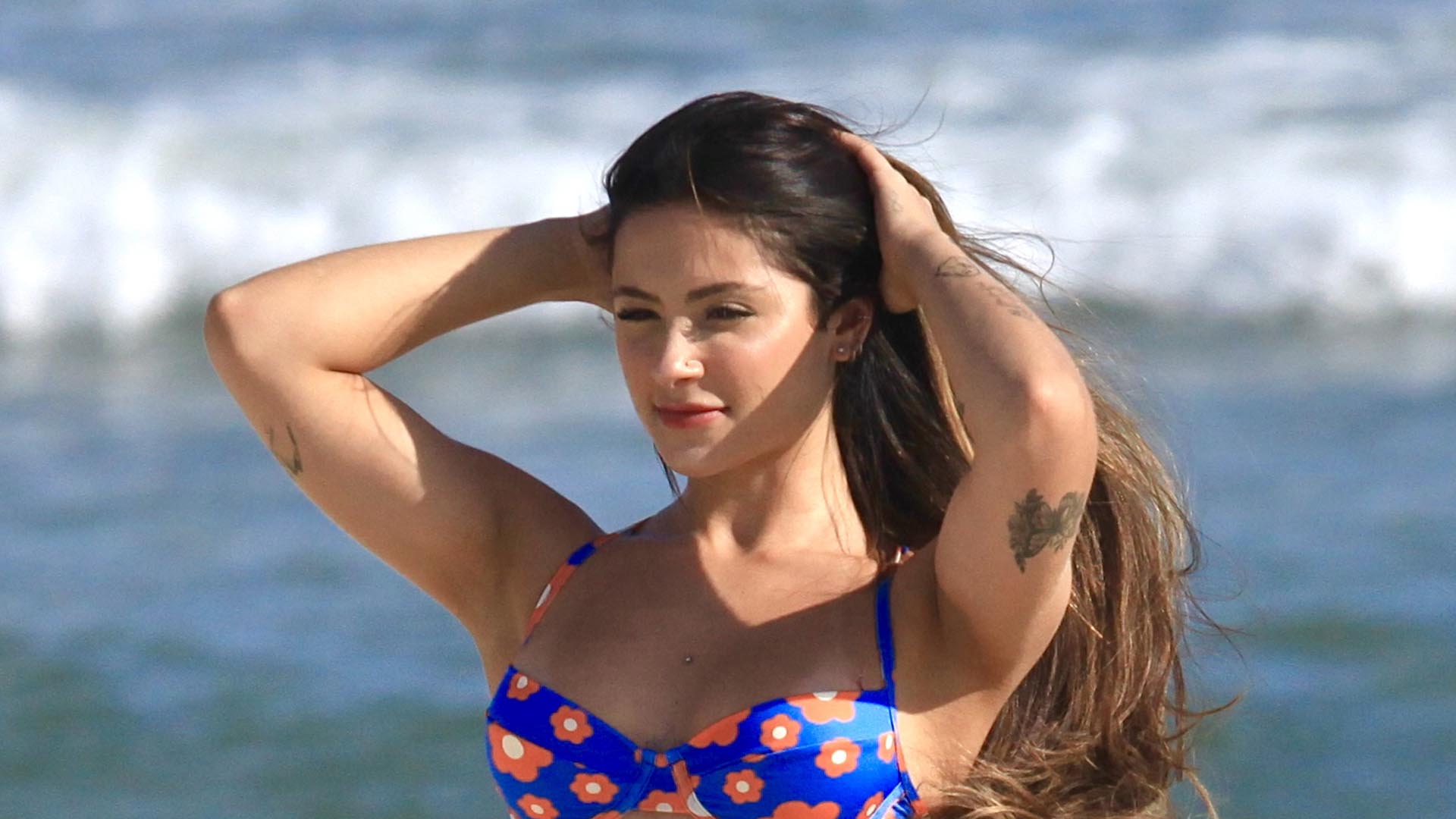Ex-A Fazenda 15, Nathalia Valente exibe tatuagem em local estratégico