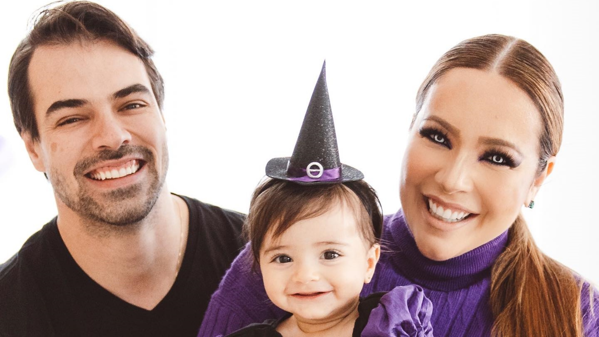 Filha de Renata Dominguez encanta ao surgir fantasiada de bruxinha: “Perfeição”