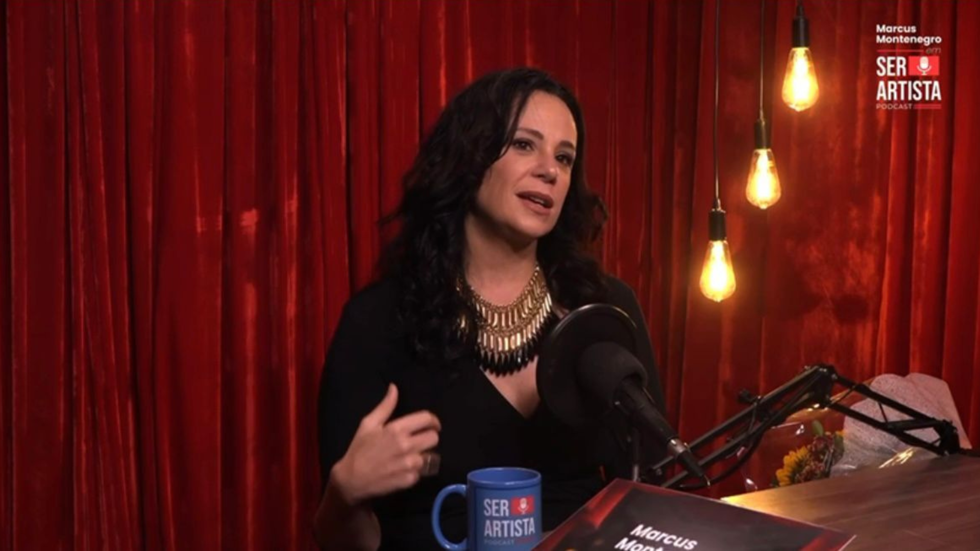 Vannessa Gerbelli fala sobre hostilidade na TV e revela que foi salva pelo teatro: ‘Conflitos’