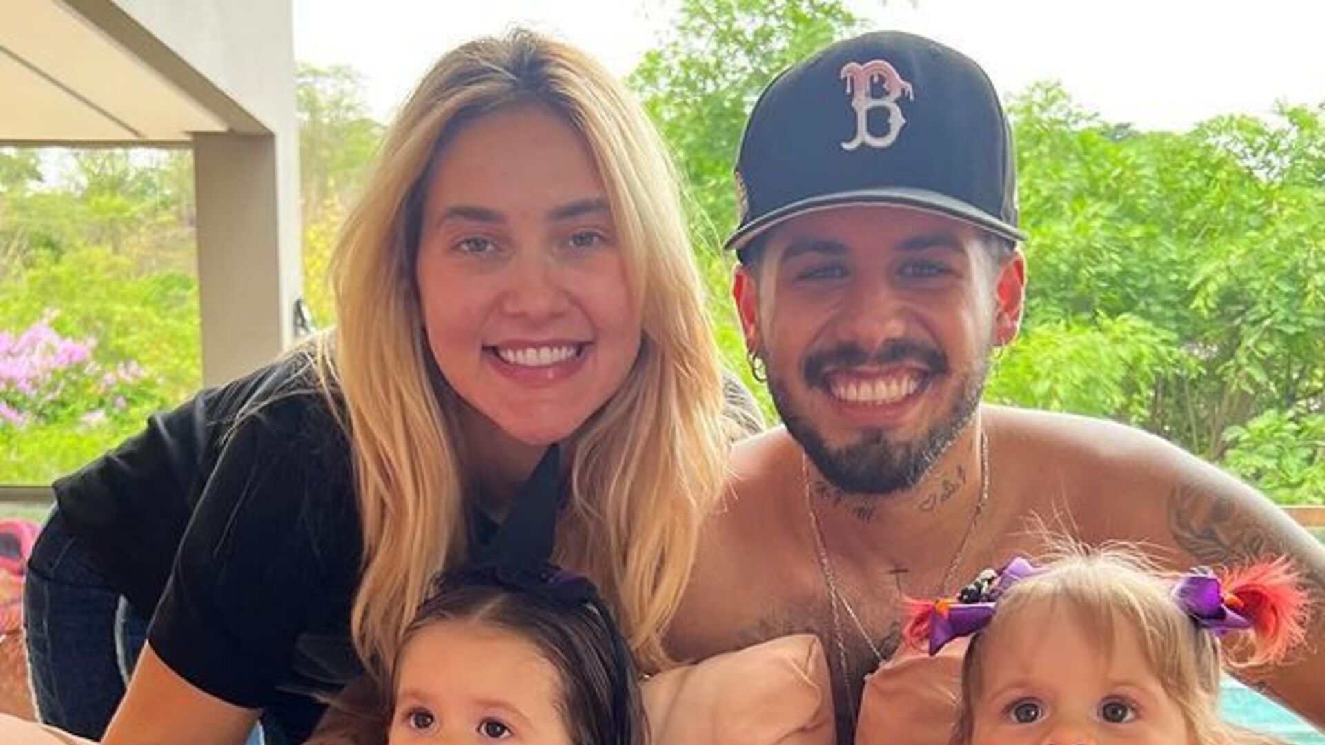 Virginia Fonseca encanta ao mostrar Halloween em família ao lado do marido e das filhas