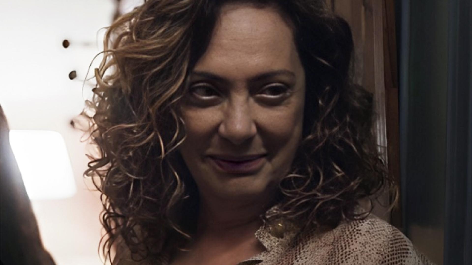Terra e Paixão: Agatha descobre segredo que pode destruir uma vida
