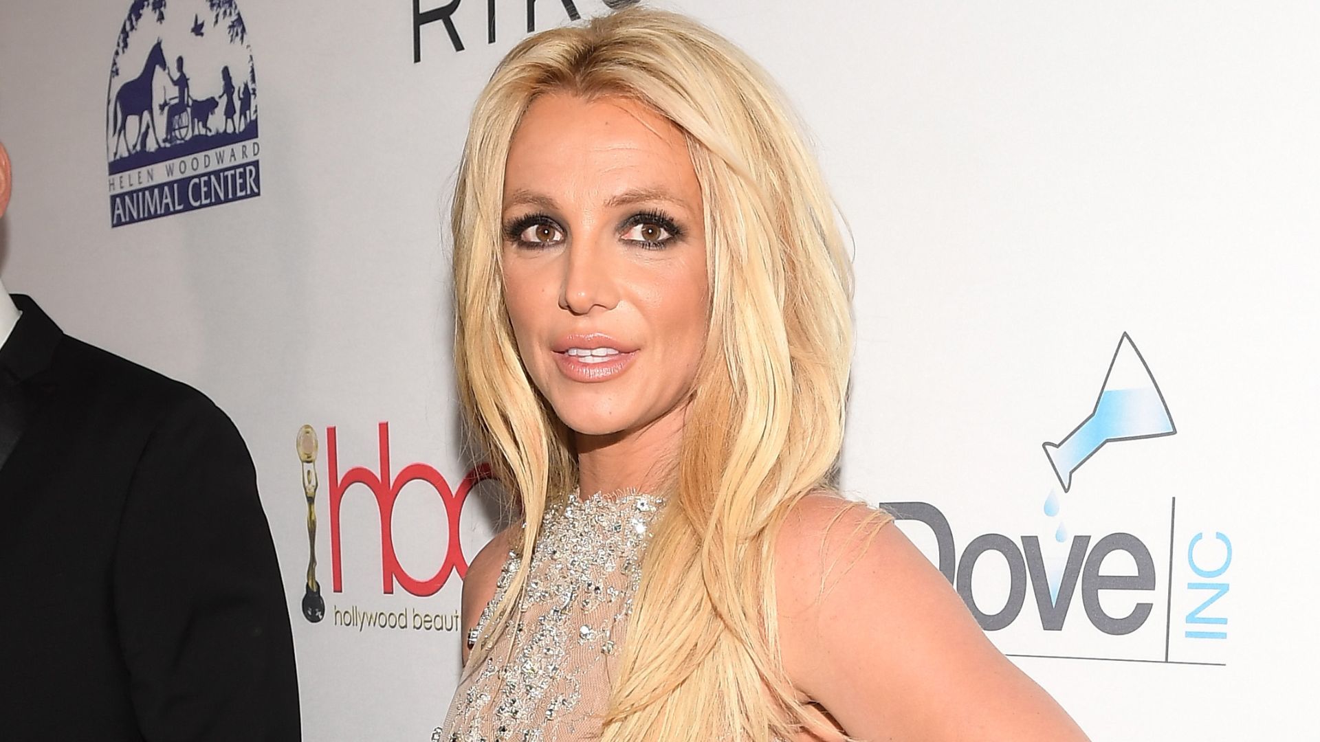 Após divórcio, Britney Spears tem novo affair com passado criminoso, diz site