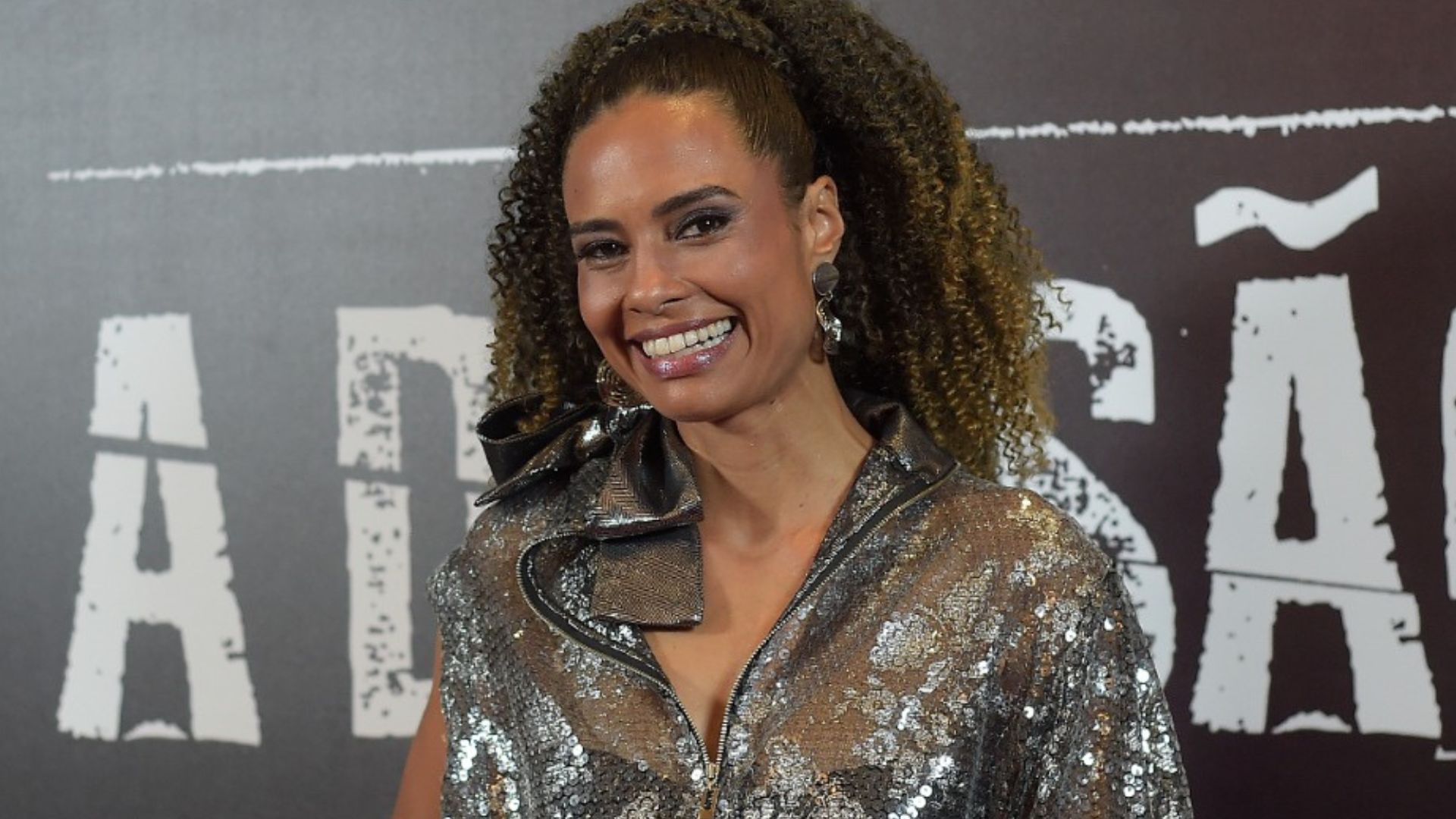 Aisha Jambo estreia em série do Globoplay e exalta representatividade: ‘História de transformação’