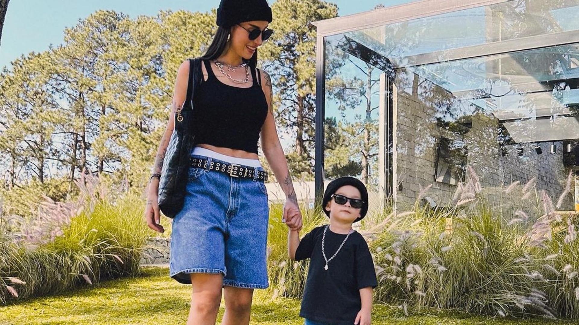 Filho de Bianca Andrade posa com look estiloso e encanta web: ‘Sem condições’. Veja fotos!