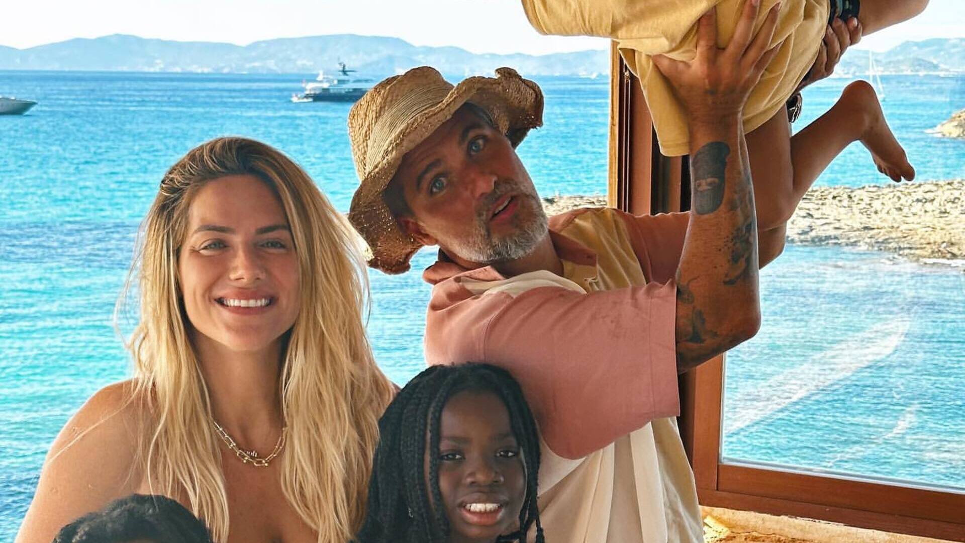 Bruno Gagliasso se realiza ao fazer viagem especial com a família: ”Que alegria”