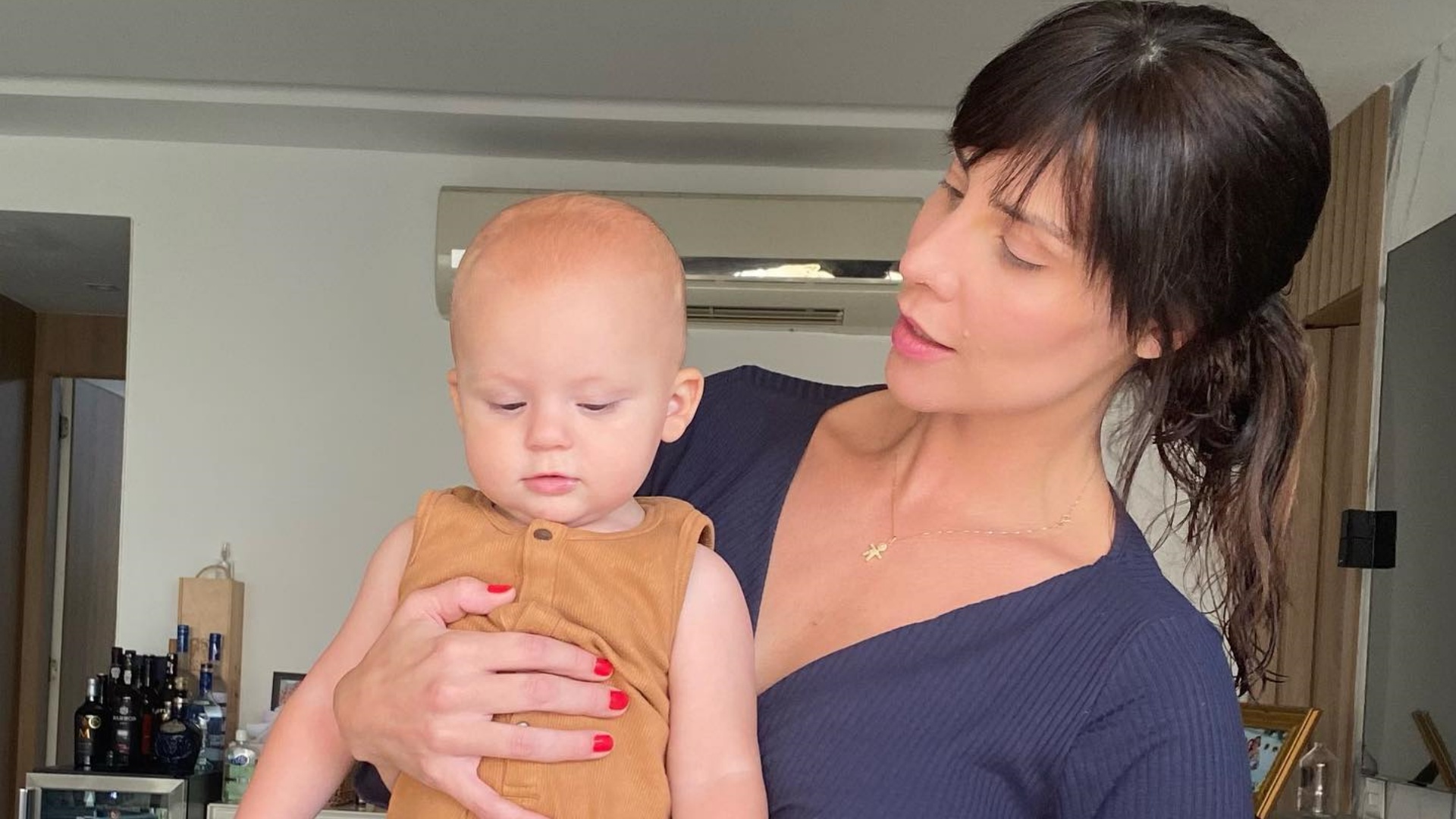 Camila Rodrigues celebra os 11 meses do filho com bolo diferentão