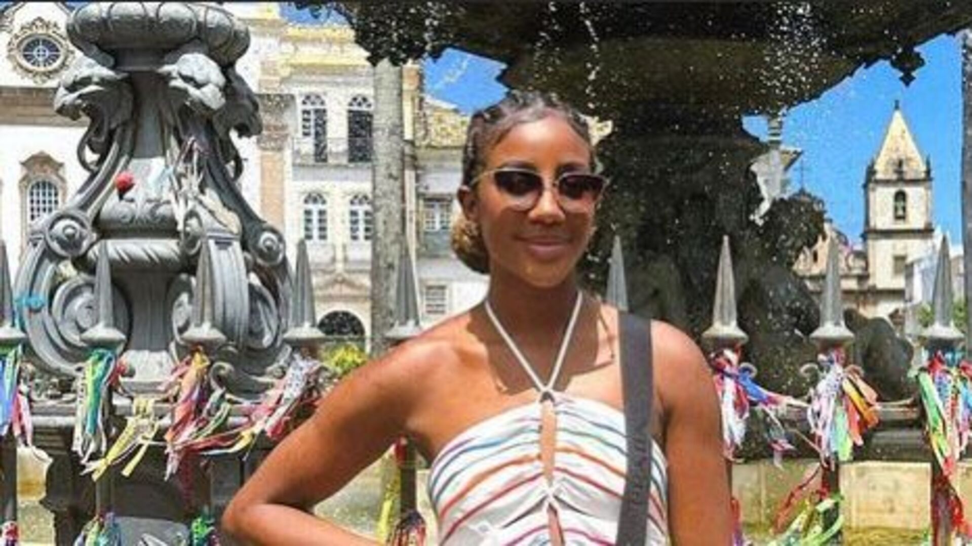 Camilla de Lucas encanta ao posar para fotos de viagem em Salvador: “Minhas raízes”