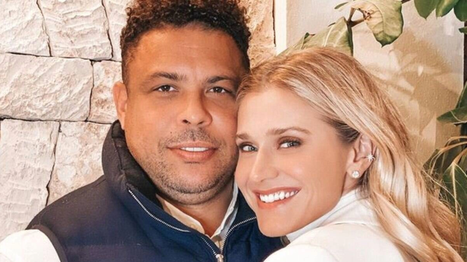 Quem é a esposa de Ronaldo? Modelo vive casamento luxuoso de três dias com o ex-jogador