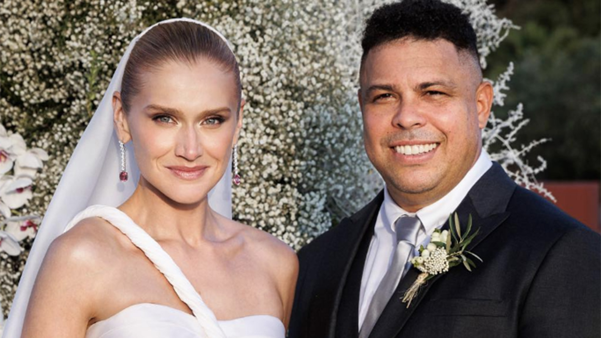 Famosos falam sobre primeiras fotos oficiais do casamento de Ronaldo e Celina: ‘Lindos demais’