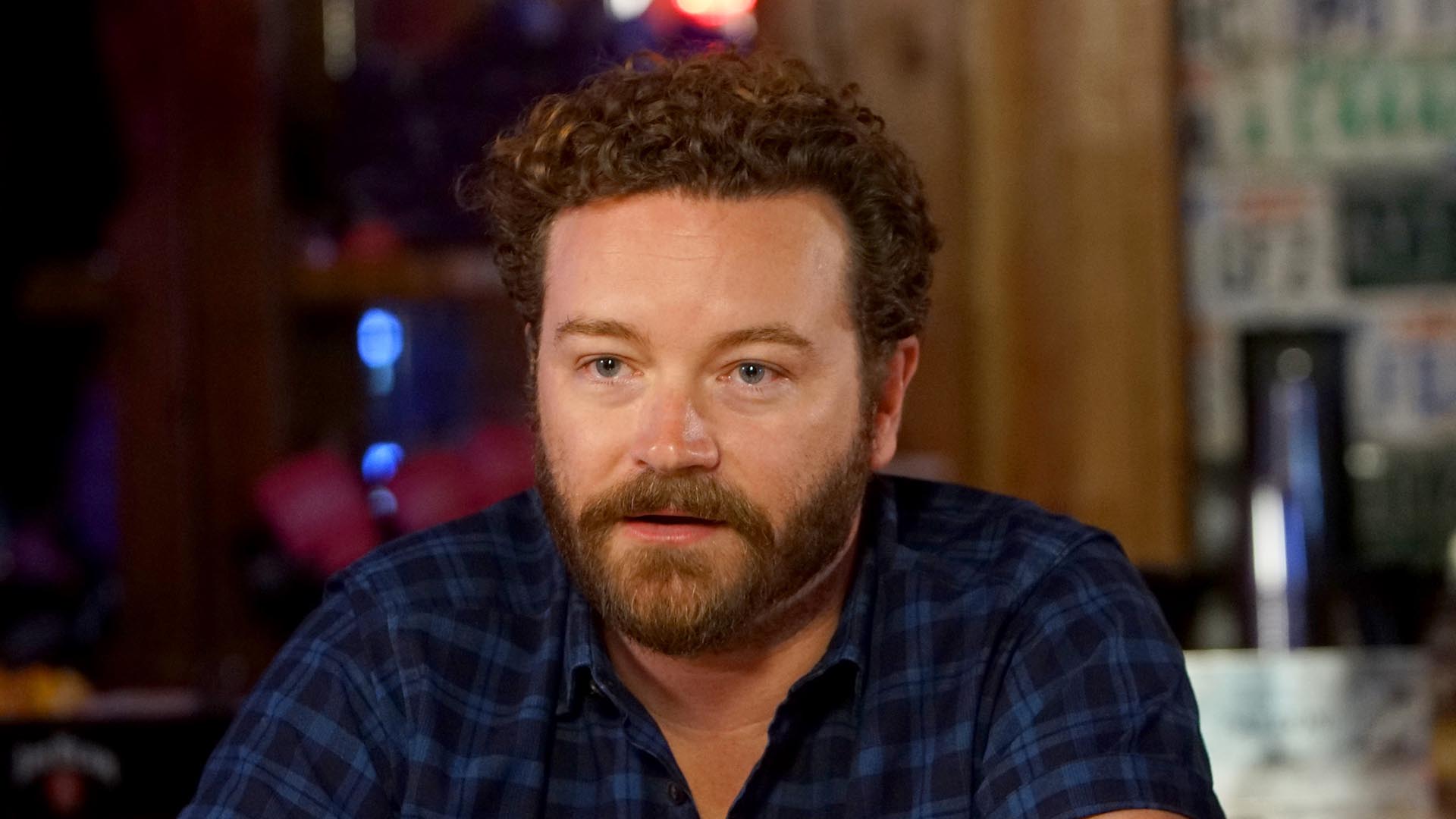 Ator Danny Masterson é condenado a 30 anos de prisão. Saiba o motivo