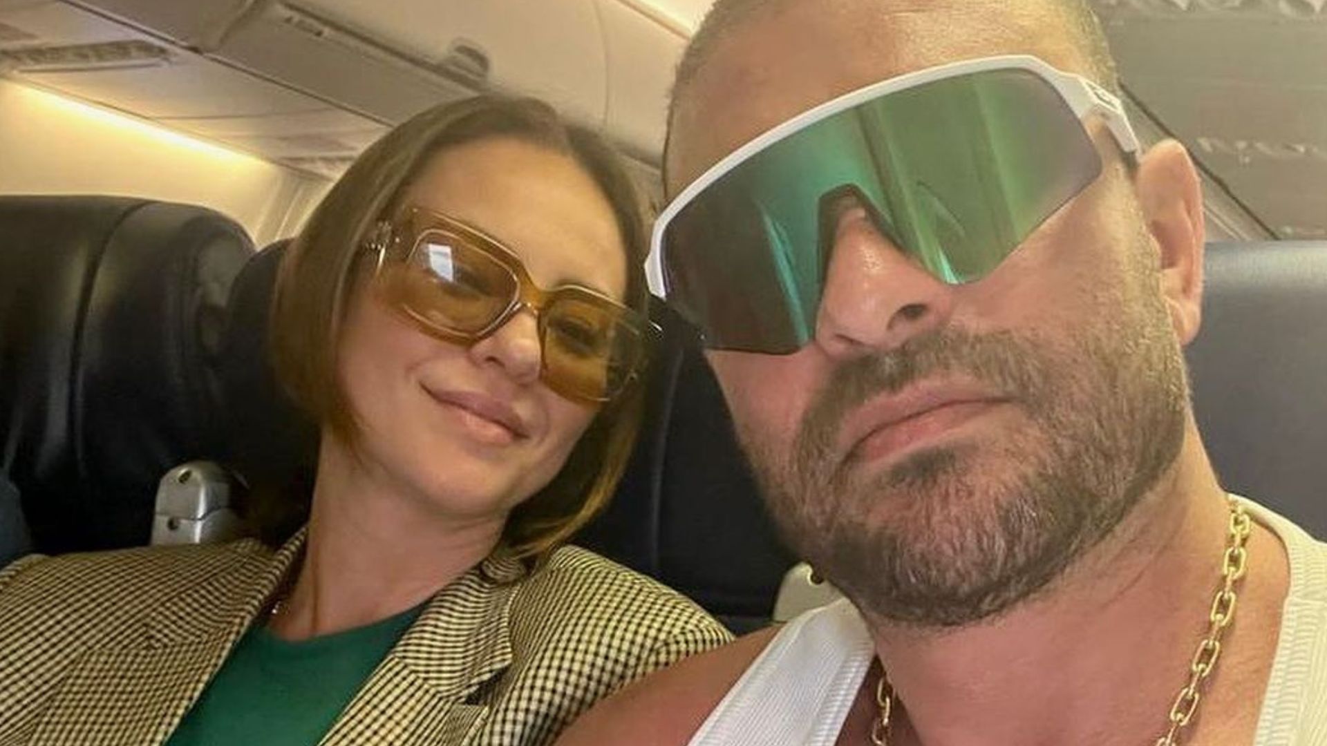 Diogo Nogueira e Paolla Oliveira encantam seguidores com fotos no avião: “Partiu”