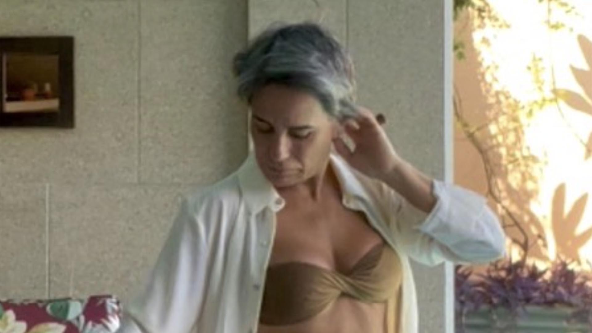 Gloria Pires exibe a barriga sarada em look mínimo: ‘Gata demais’
