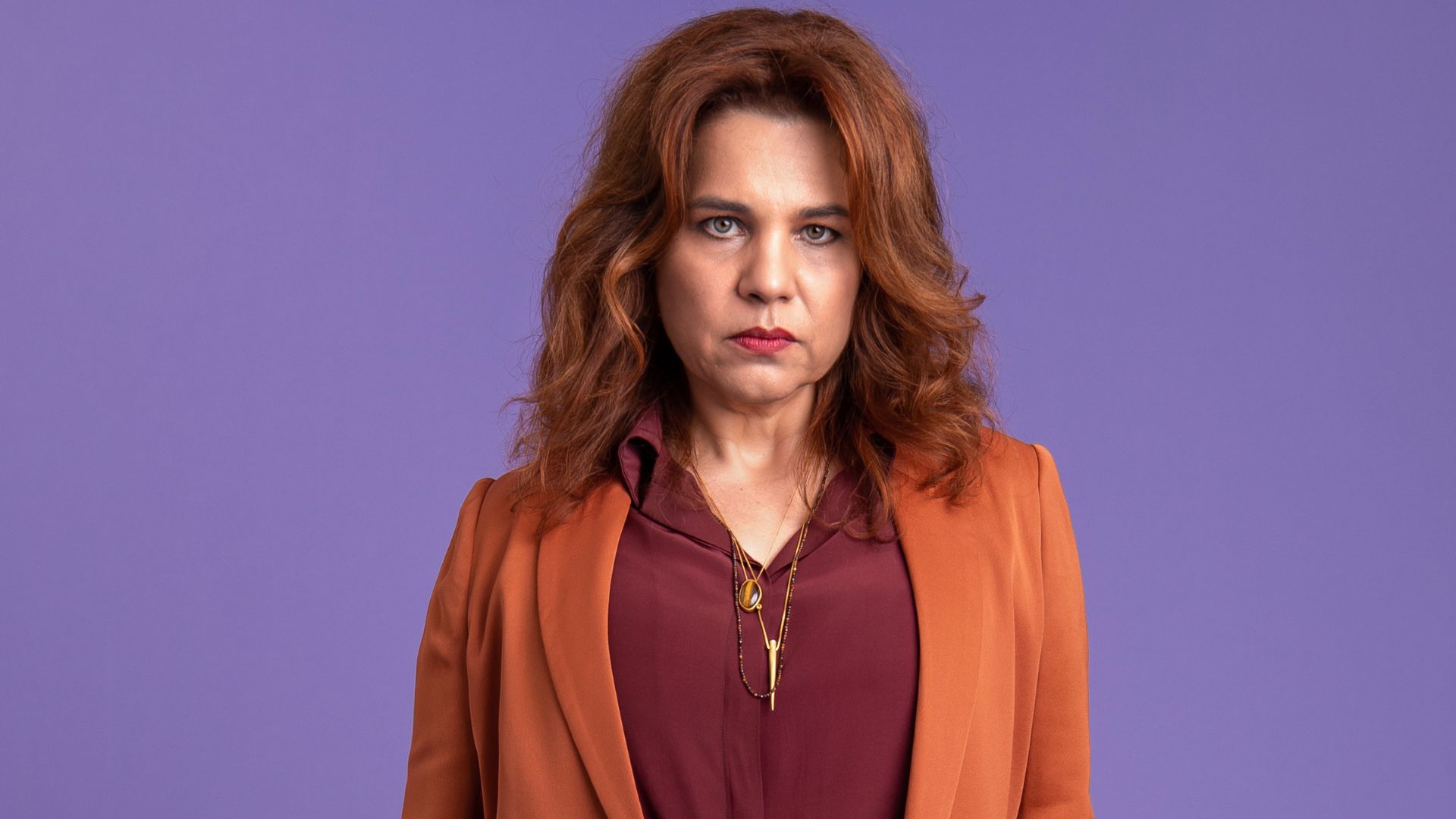 Isabel Teixeira encarna vilã de Aracy Balabanian em remake e revela conversas com atriz