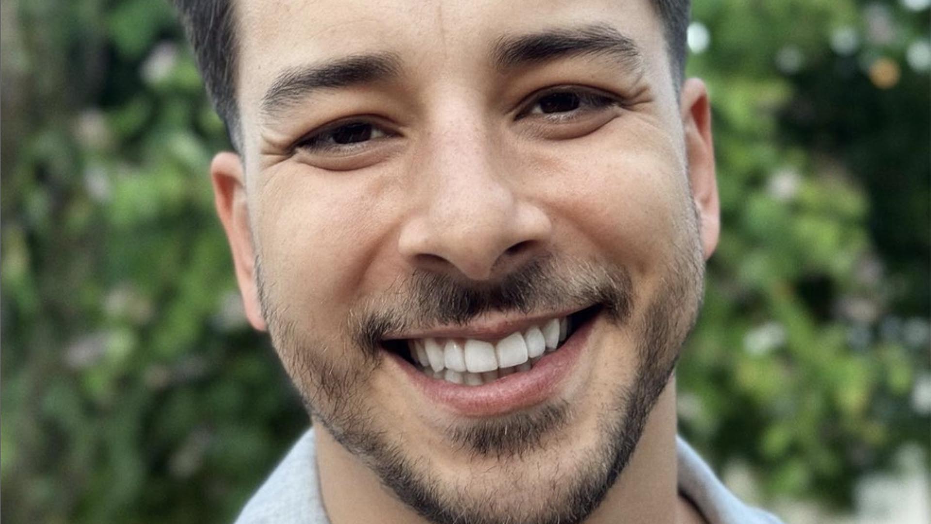 Junior Lima reaparece na internet com recado para o pai, Xororó