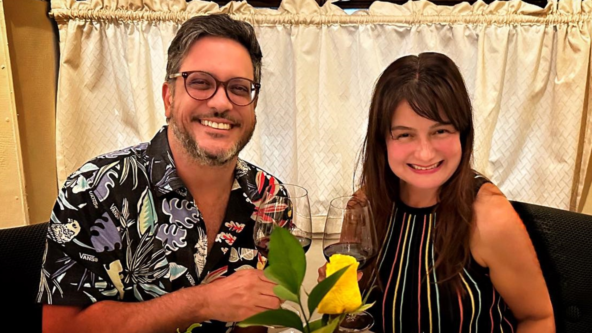 Lucio Mauro Filho se declara ao comemorar 25 anos com a esposa: “Amor inexplicável”