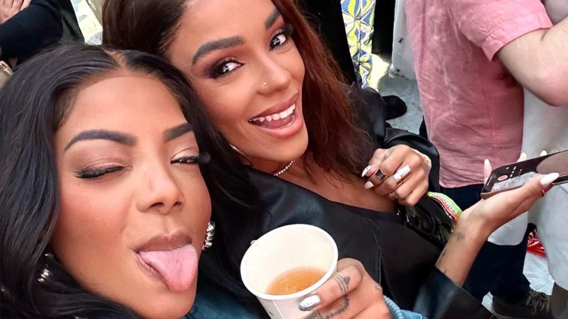 Brunna Gonçalves relembra inicio de namoro com Ludmilla com foto antiga