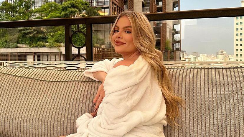 Luísa Sonza abre álbum de fotos de vida longe das redes sociais: ‘Muito mais feliz’