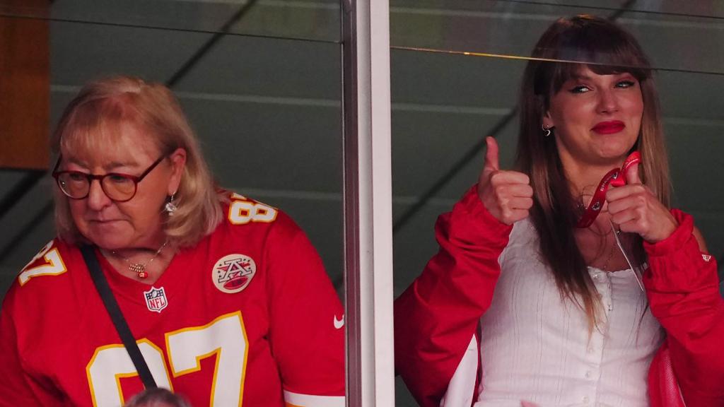 Mãe de Travis Kelce, novo affair de  Taylor Swift, diz o que acha da cantora: ‘Realista’