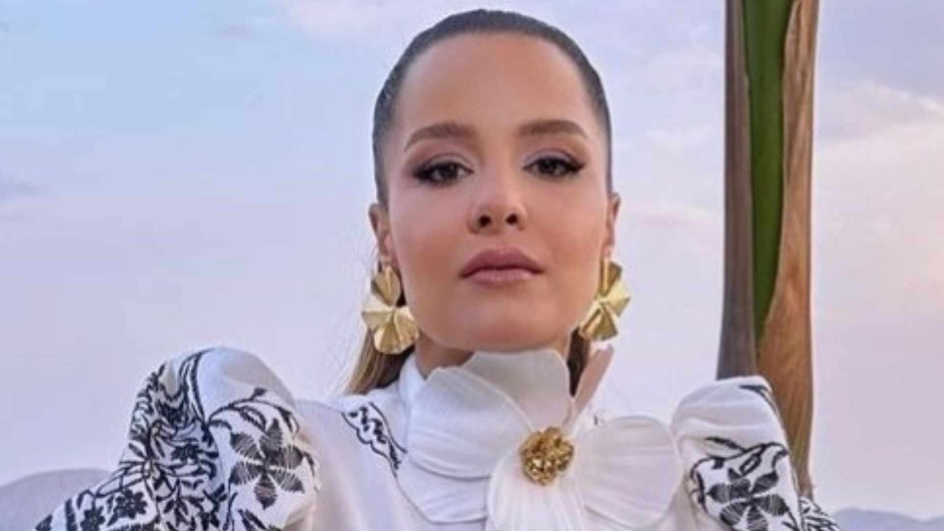 De vestido exuberante, Maiara revela curva mais magra e choca com mudança: ”Cinturinha”