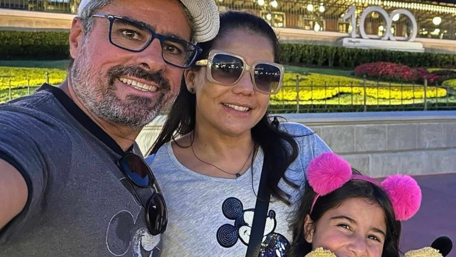 Nivea Stelmann comemora cidadania americana da filha: ”Muito feliz”