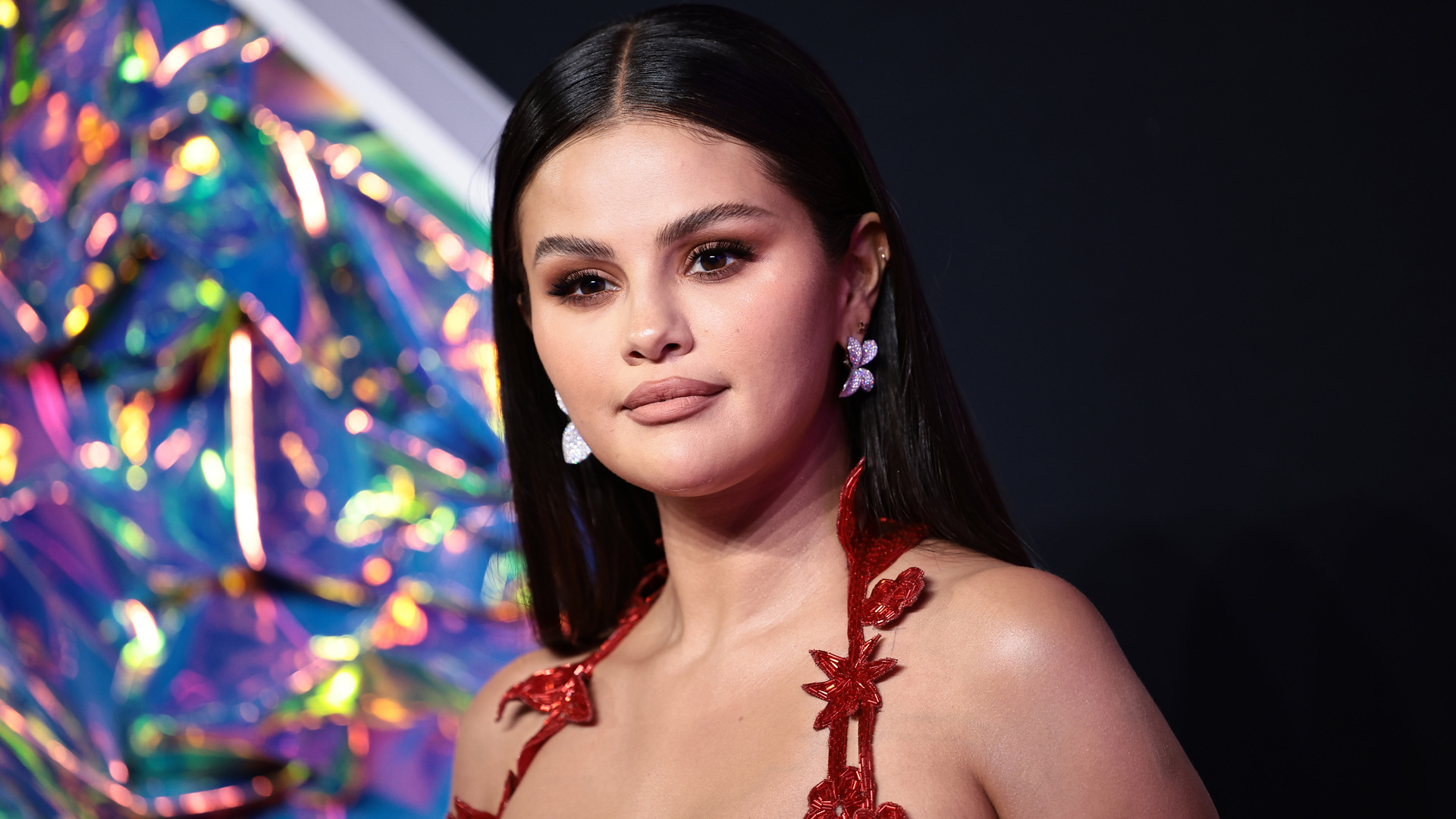 Após viralizar com suas reações em premiação, Selena Gomez desabafa: “Ser eu mesma”