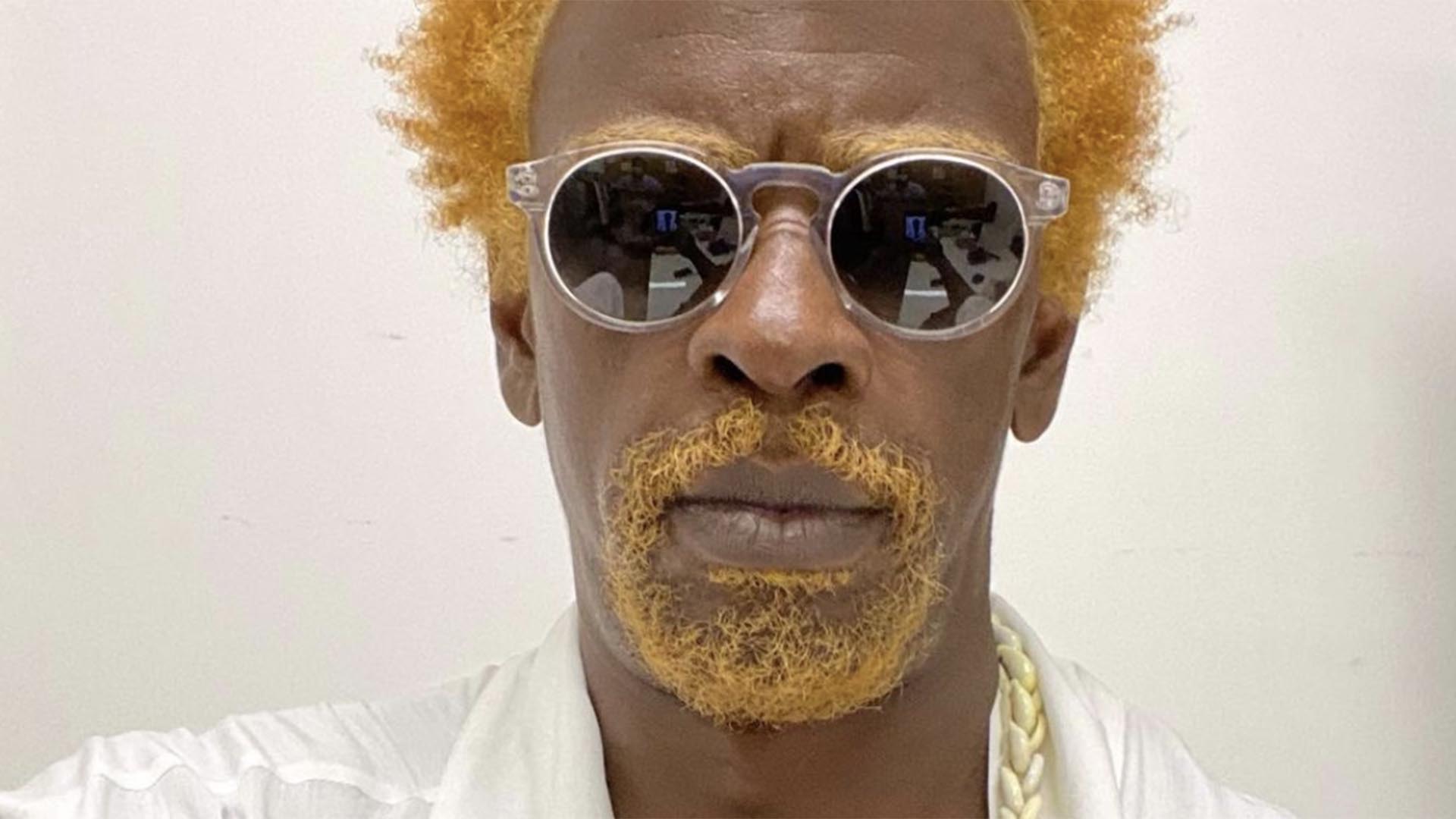 Seu Jorge exibe a primeira foto do seu filho caçula, Samba